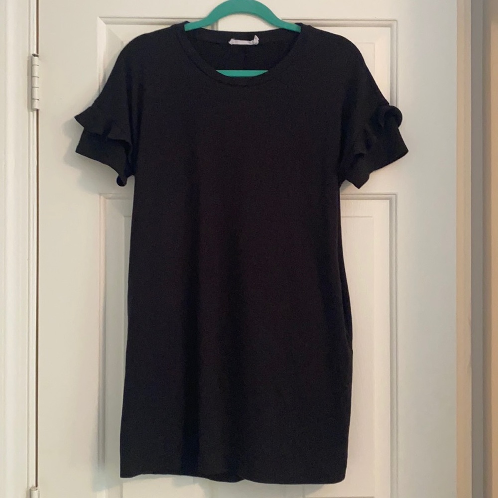 Ruffle sleeve dress